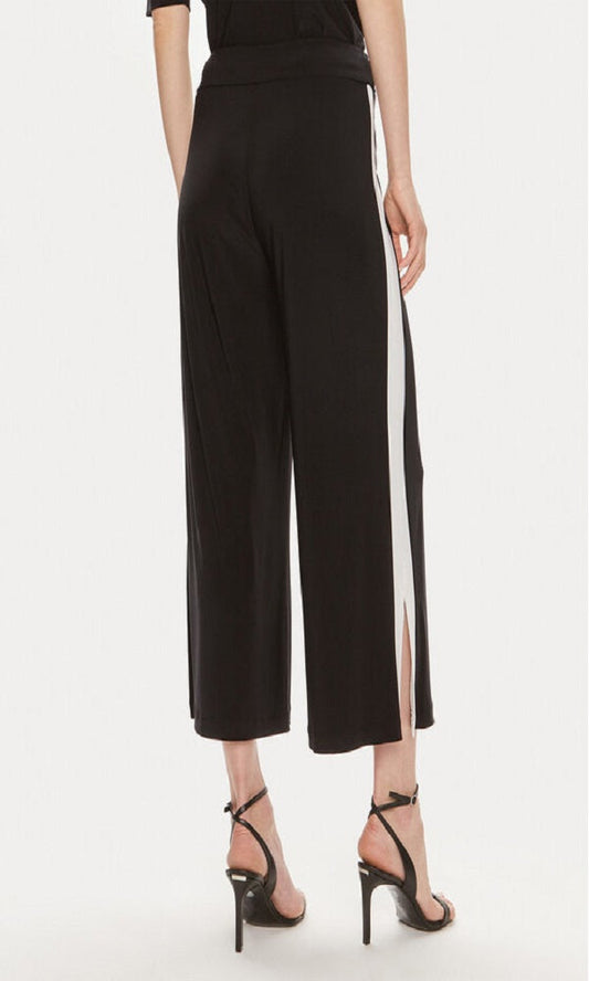 Pantalón negro amplio con franja vainilla 241058