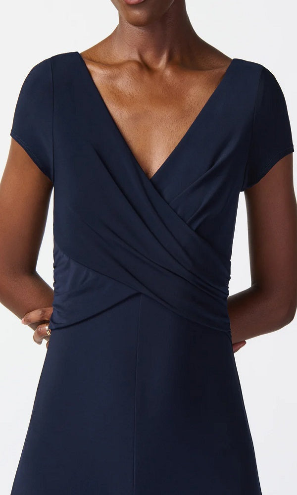 Jumpsuit escote en cuello V cruzado 241274