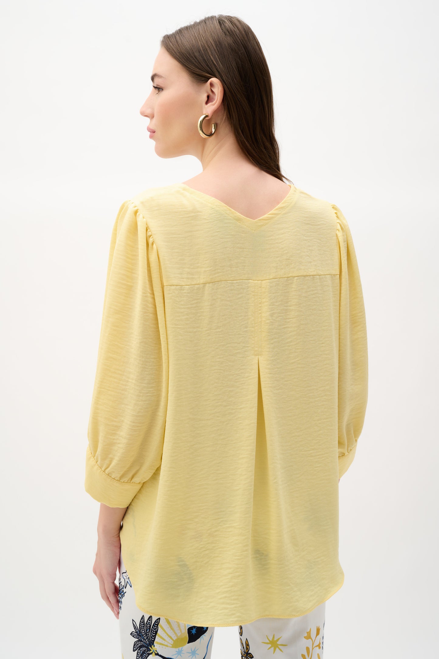 Blusa de corte trapecio de gasa con mangas abullonadas amarillo suave 262090