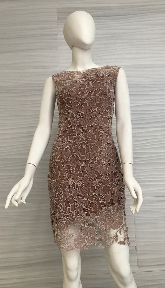 Vestido rosa con bordado de peonias ART16070M