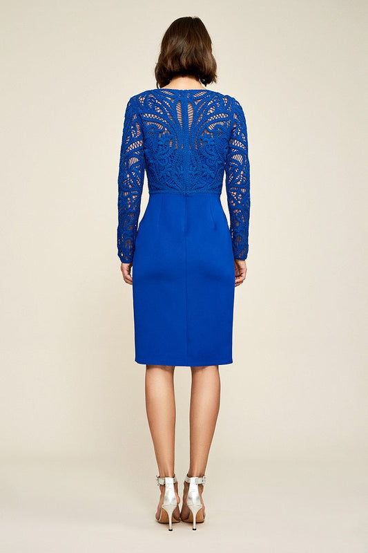 Vestido de coctel con superposición de ganchillo BCM18260MQ