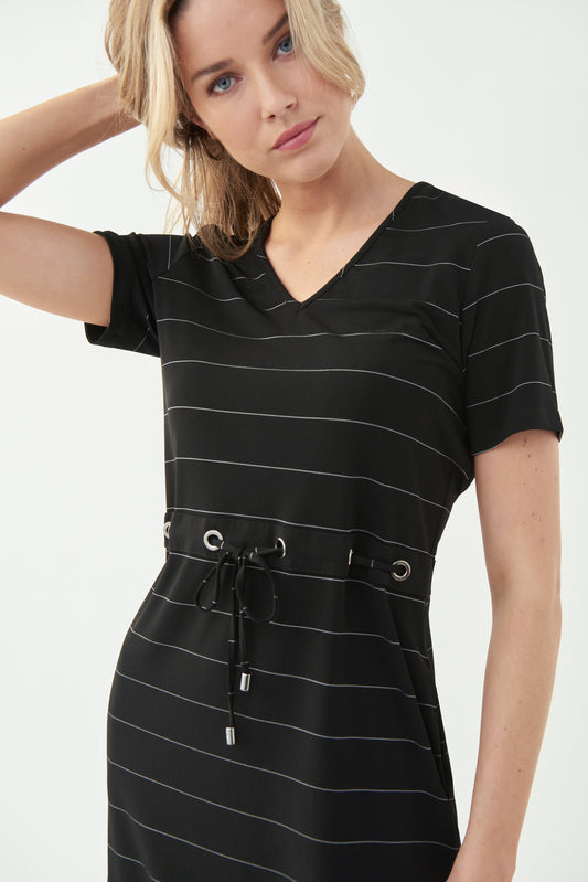 Vestido negro con líneas 221272