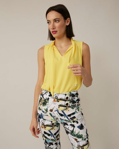 Pantalón estampado con diseño de postal tropical 221005