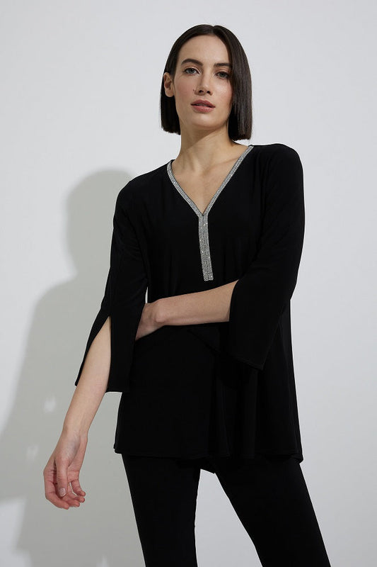 Blusa con ribete de pedrería 223198