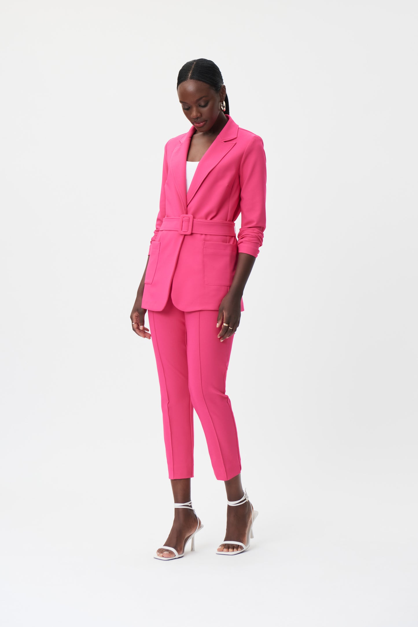 Saco fucsia con cinto 232172