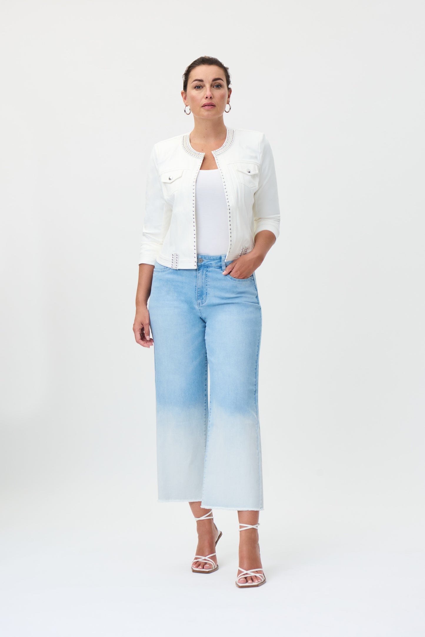 Chaqueta blanca con estoperoles 232902