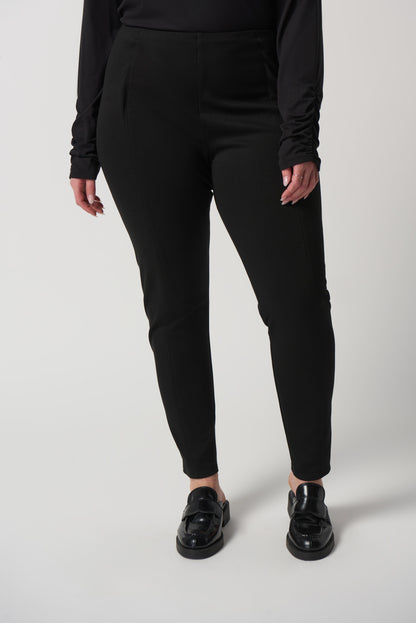 Pantalón ajustado de punto negro 233089