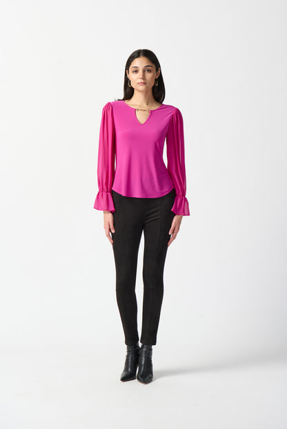 Blusa de mangas con volantes fucsia 233111