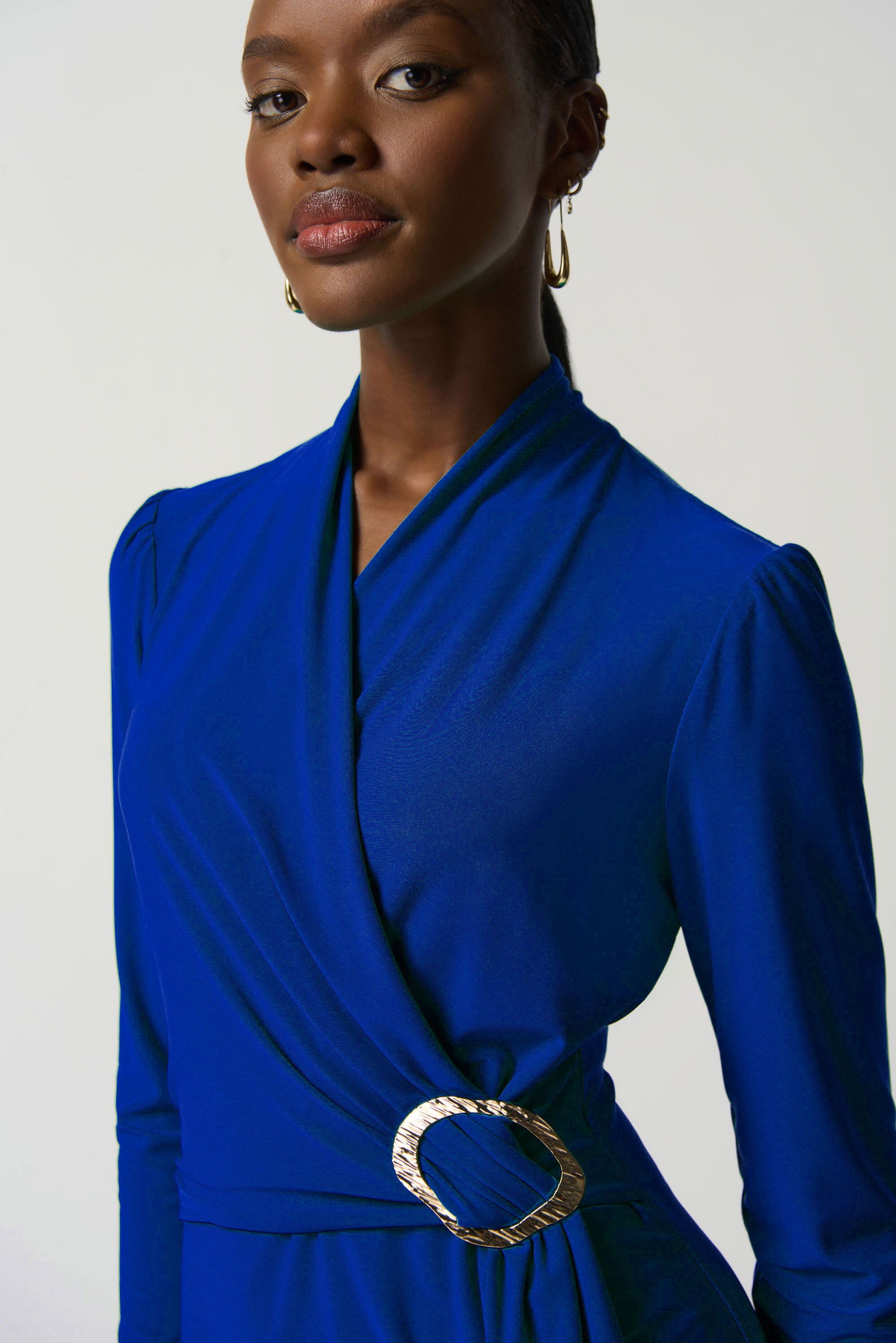 Vestido cruzado manga larga azul rey 233119