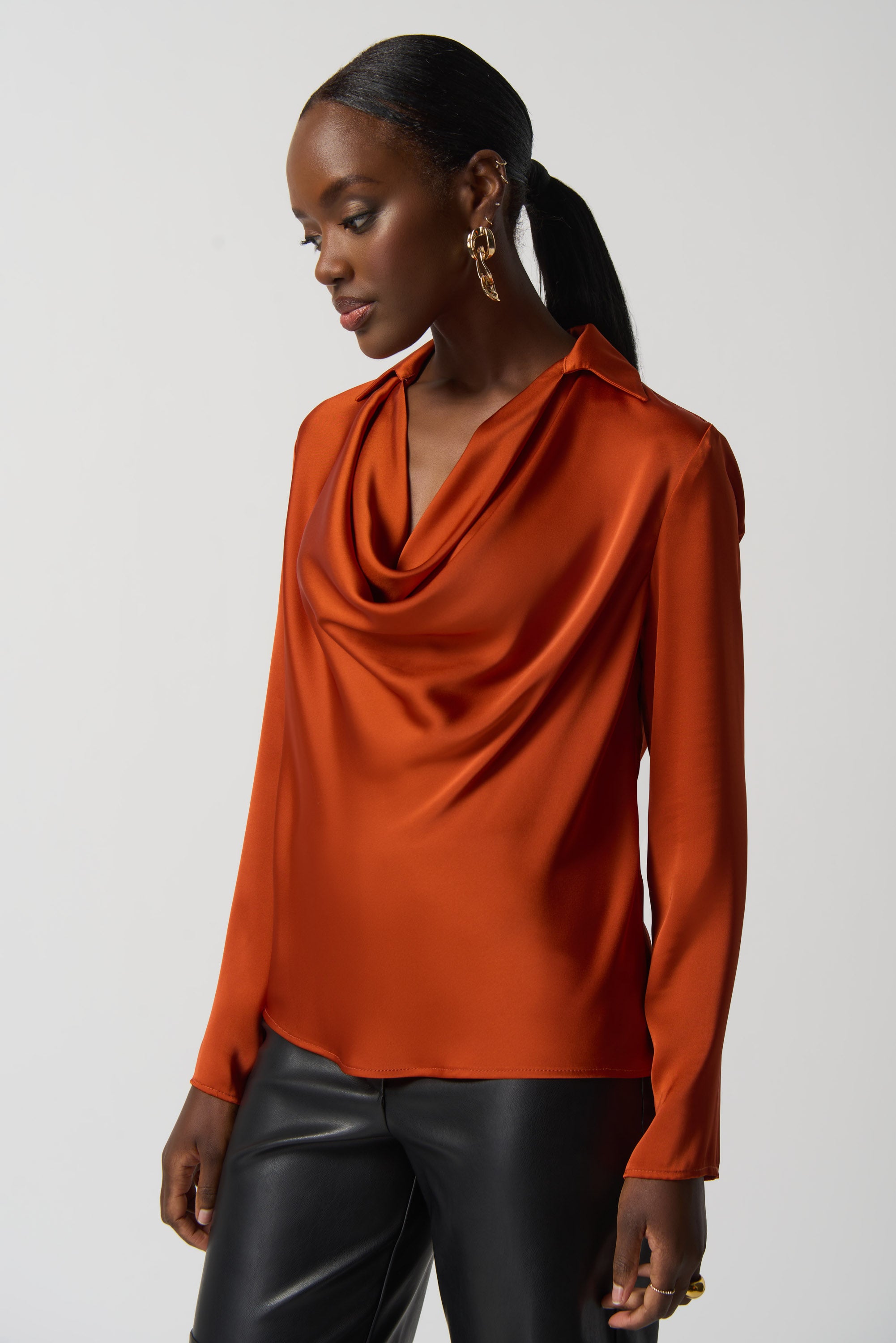 Blusa satinada chedrón 233136