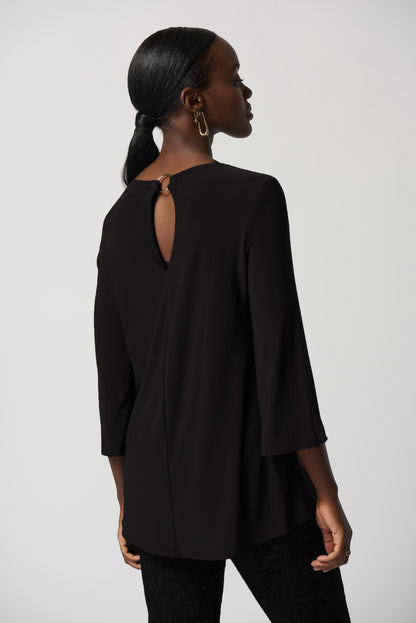 Túnica con herraje en escote negra 233253