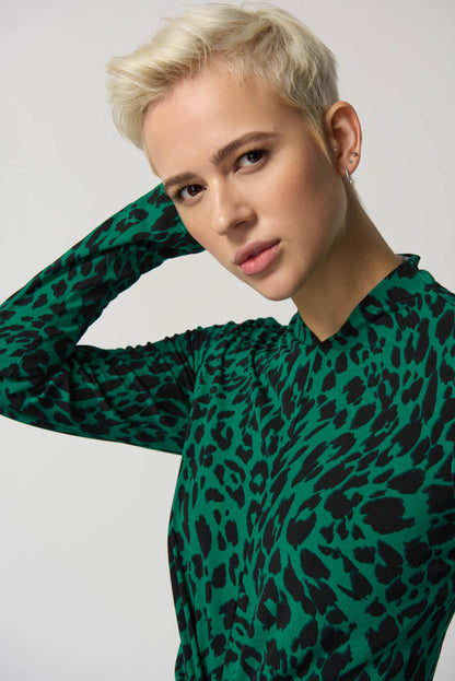 Blusa animal print verde 233256