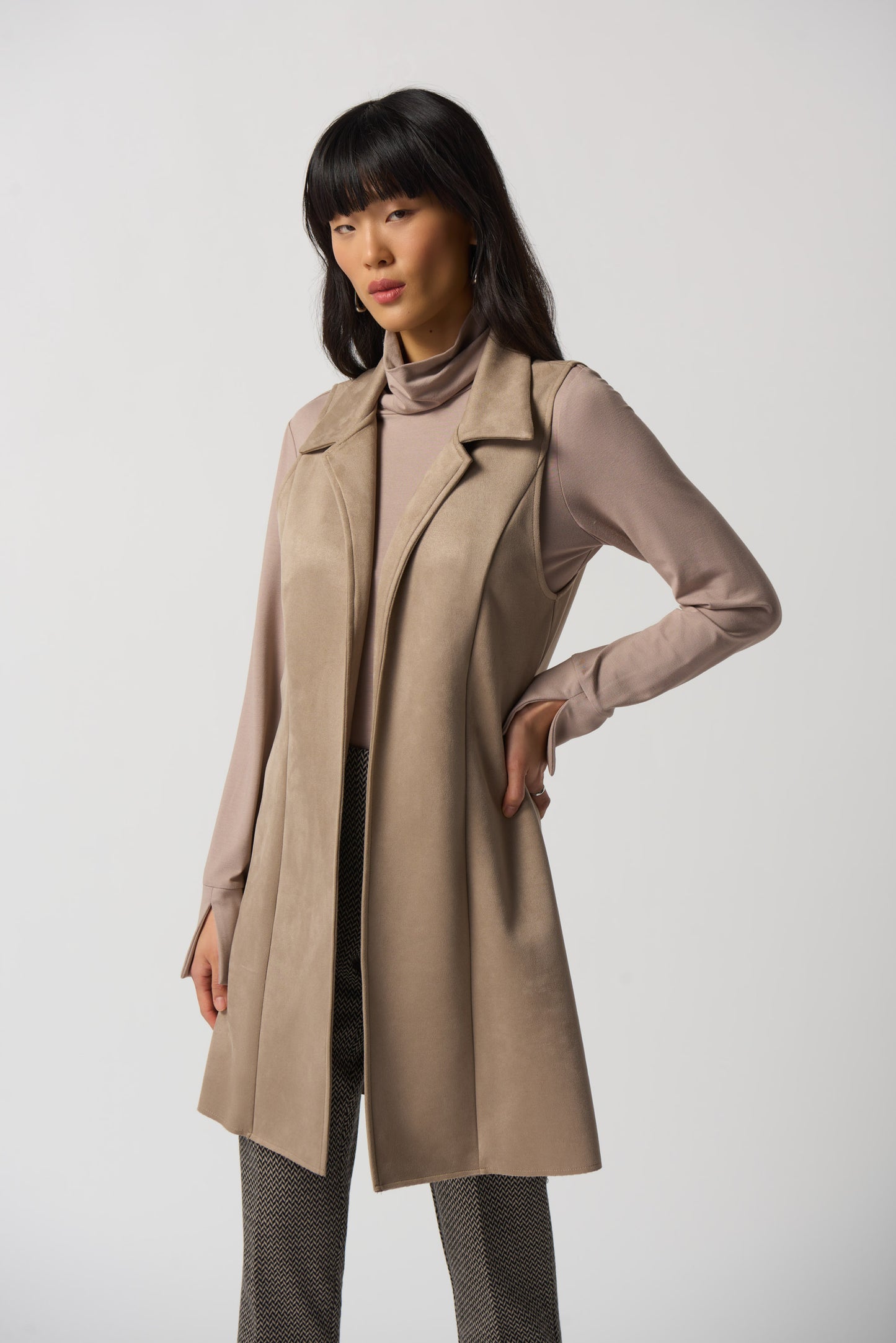 Chaleco de gamuza camel 233300