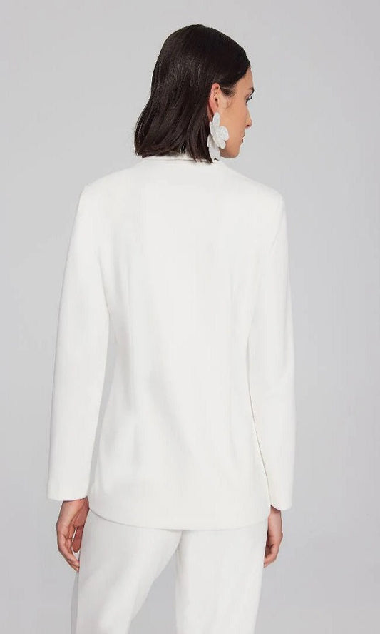 Saco tipo blazer vainilla entallado 233786S24