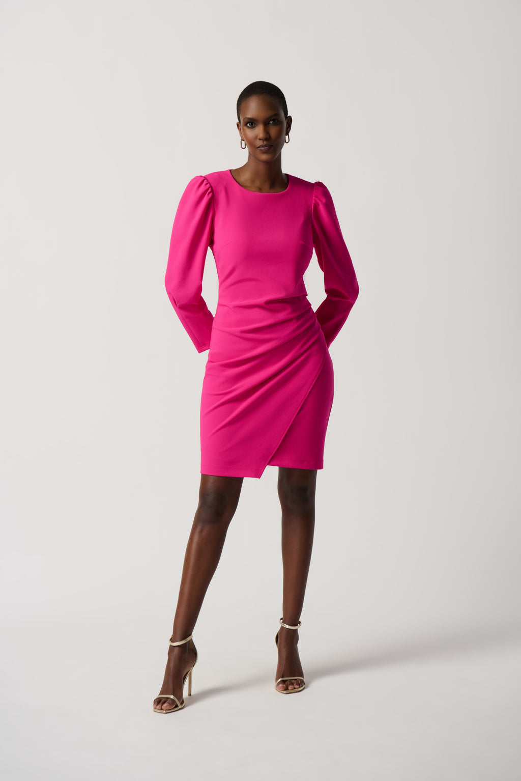 Vestido mangas abullonadas rosa impactante 234025