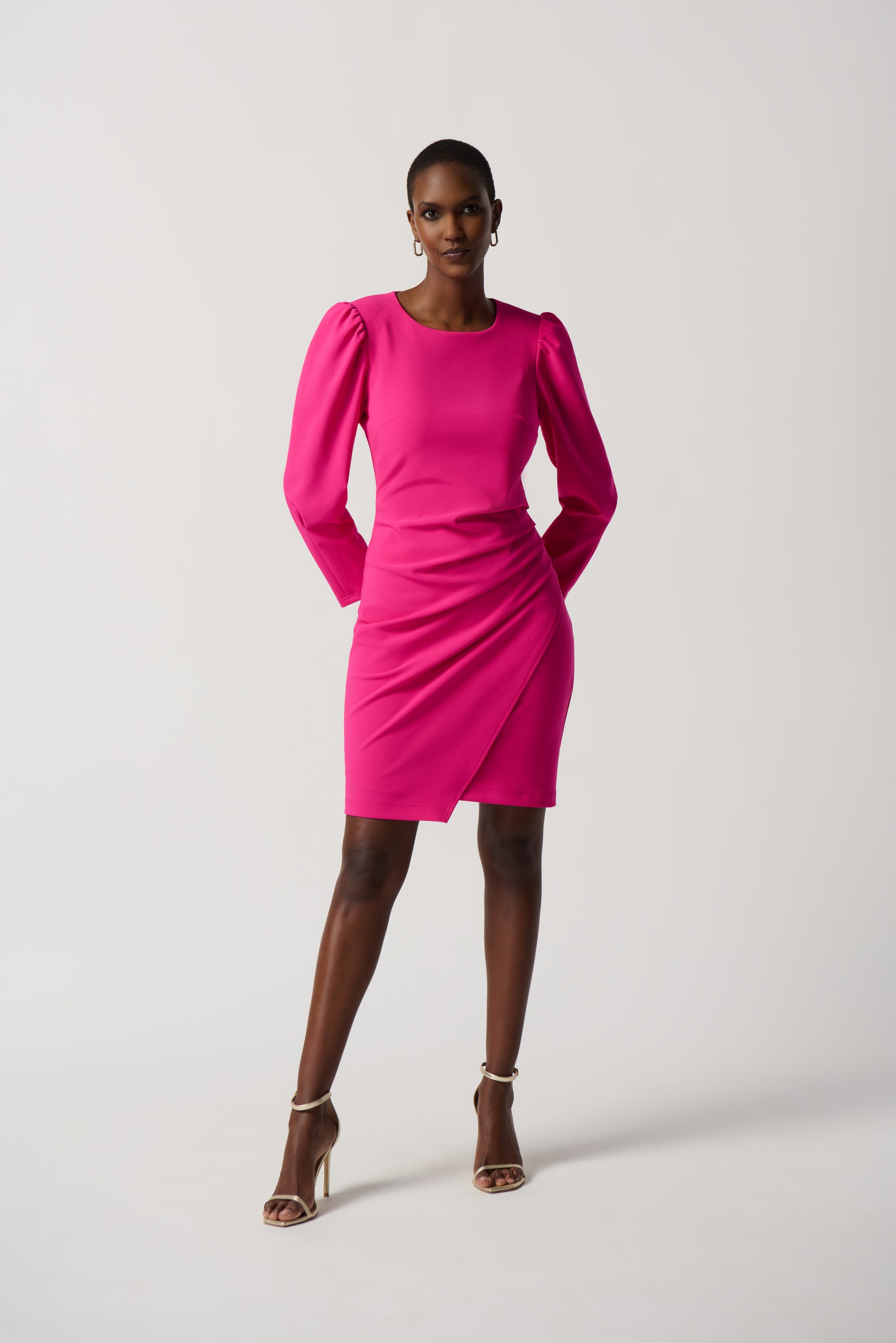 Vestido mangas abullonadas rosa impactante 234025