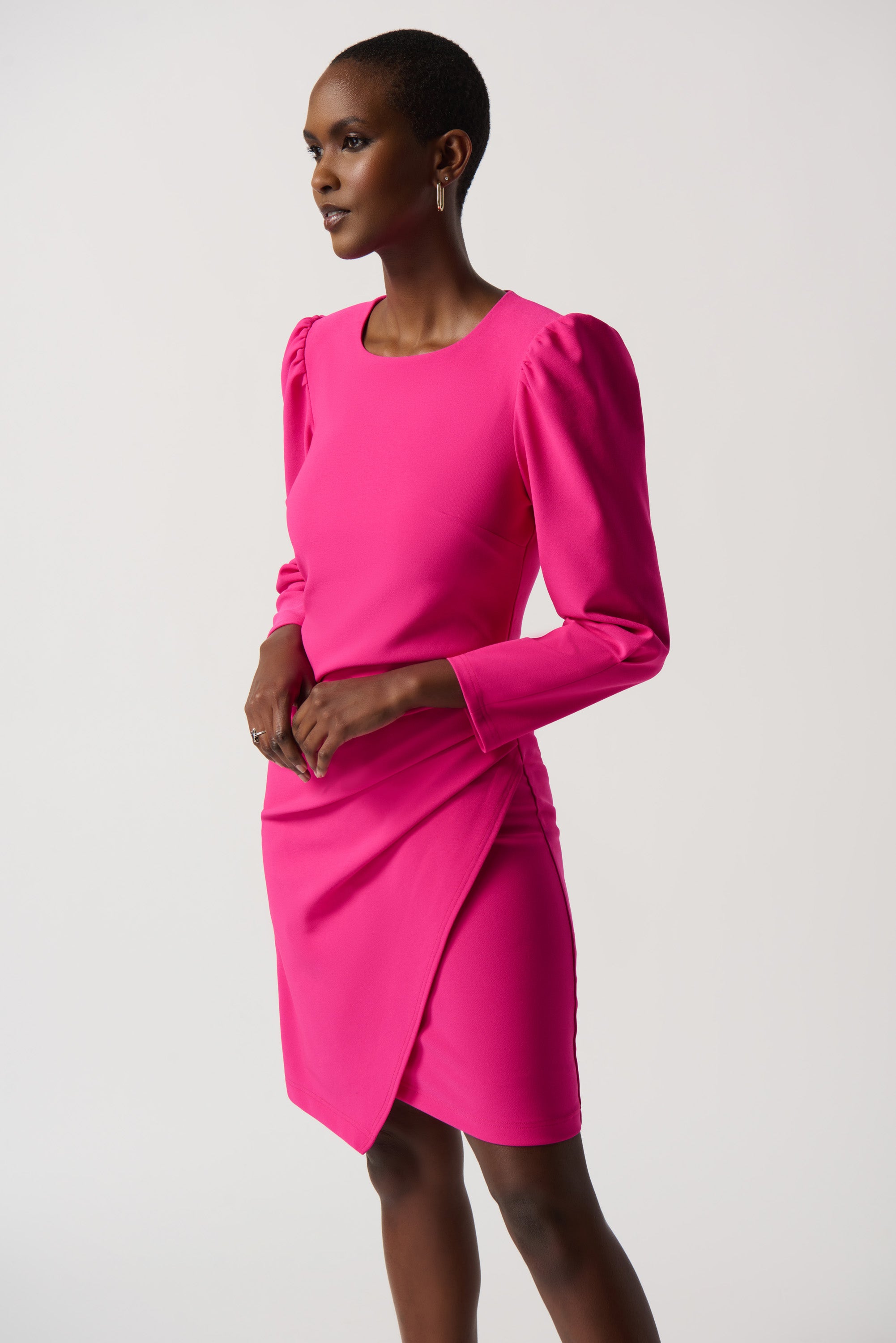 Vestido mangas abullonadas rosa impactante 234025