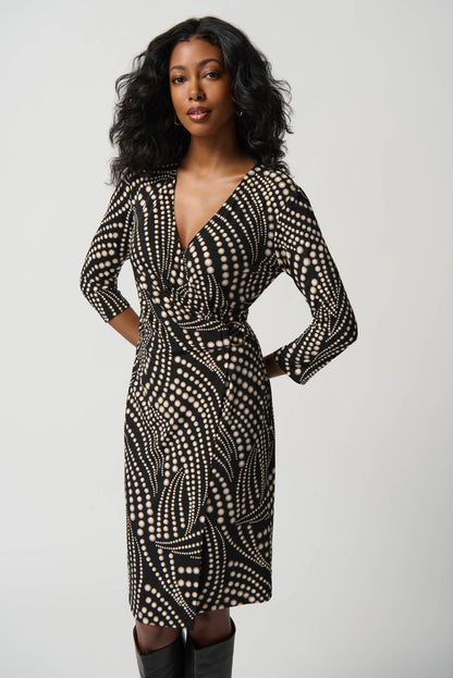 Vestido cruzado con estampado de puntos 234034