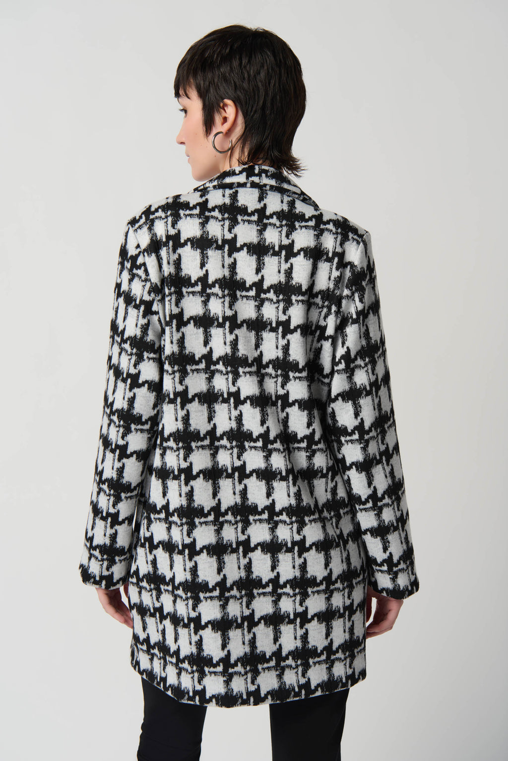 Abrigo de punto de jacquard con estampado de pata de gallo 234121