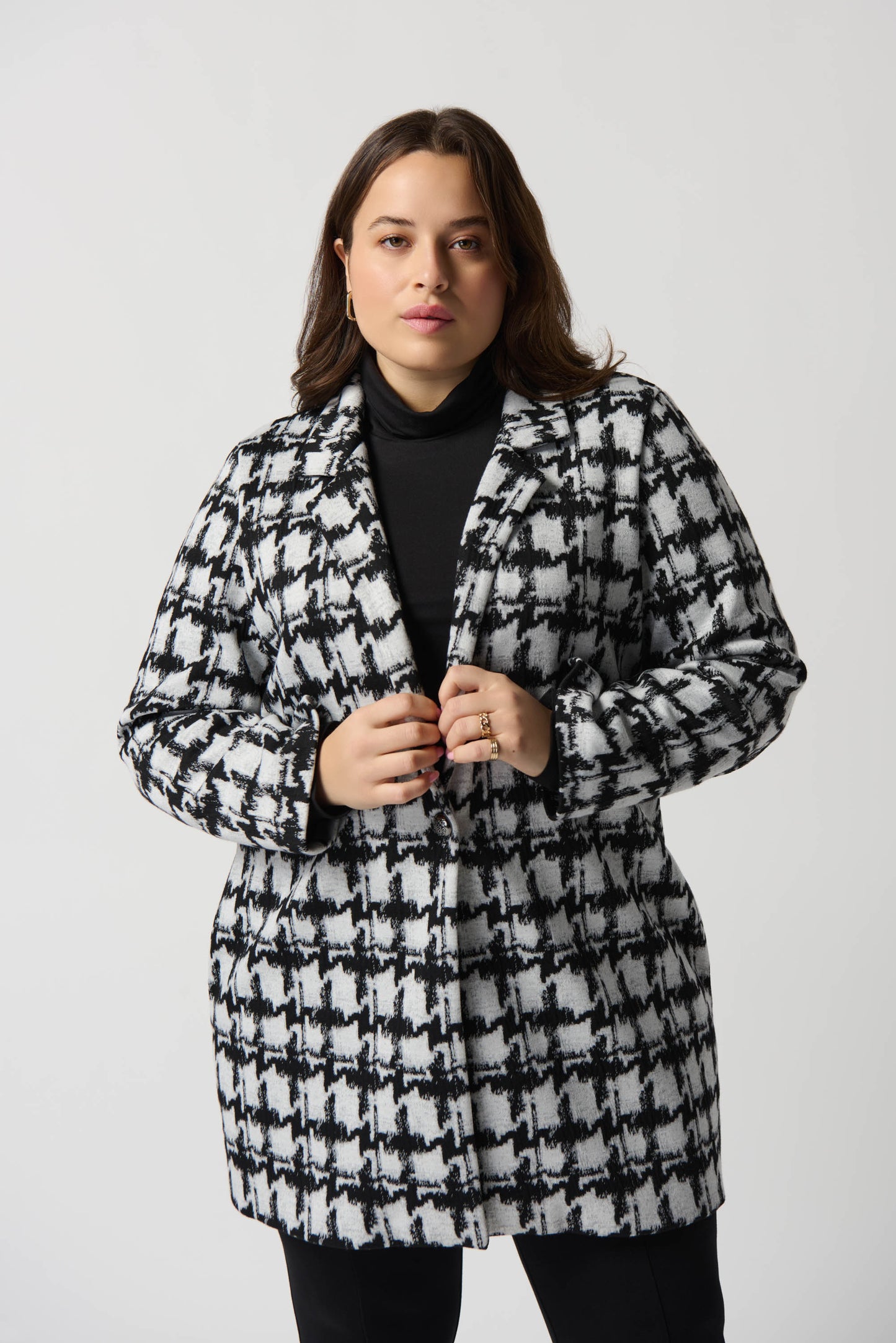 Abrigo de punto de jacquard con estampado de pata de gallo 234121