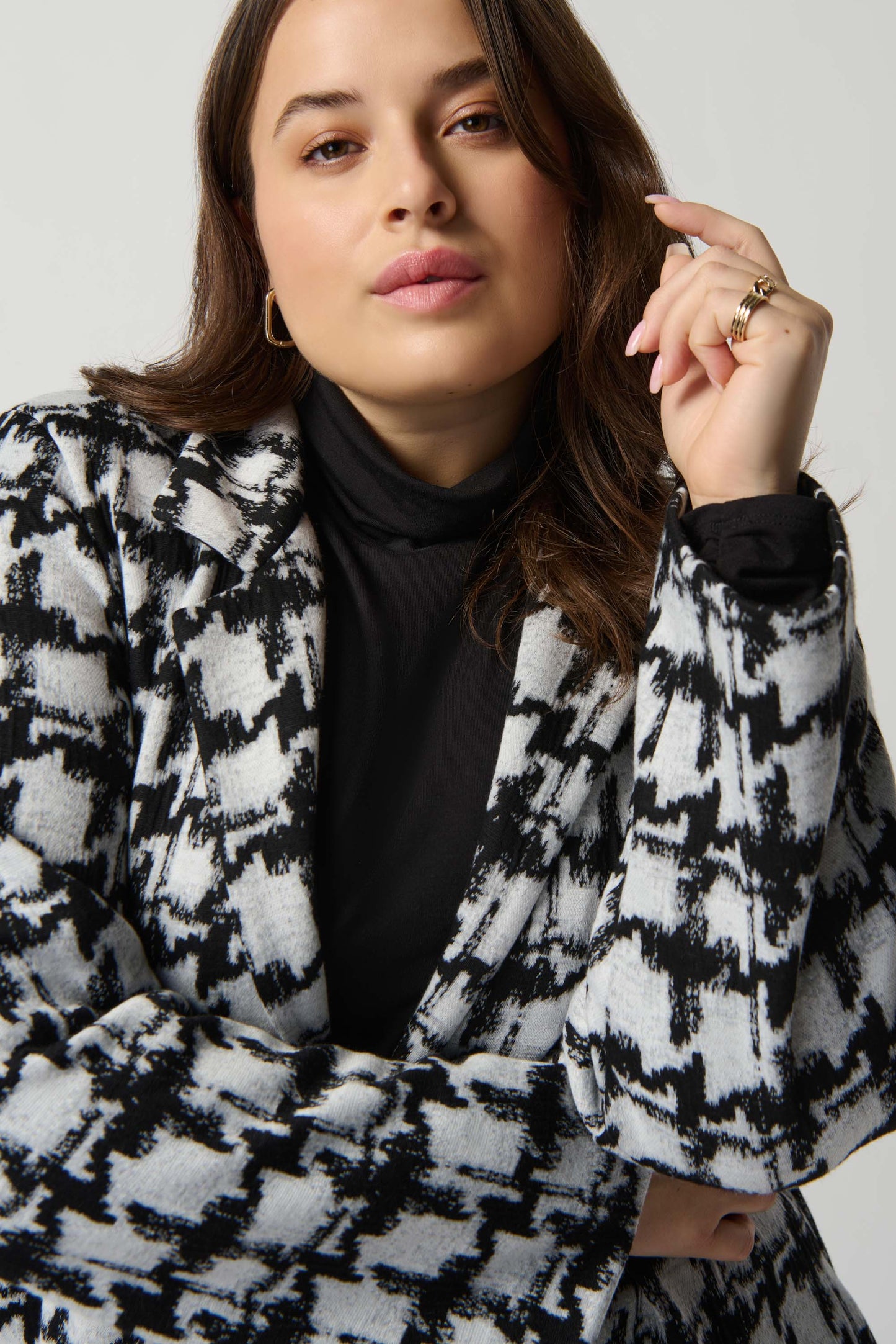 Abrigo de punto de jacquard con estampado de pata de gallo 234121