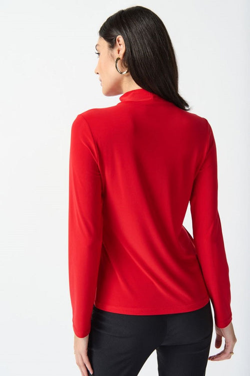 Blusa cuello alto con pedrería 234129
