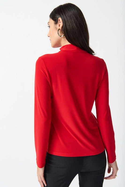 Blusa cuello alto con pedrería 234129