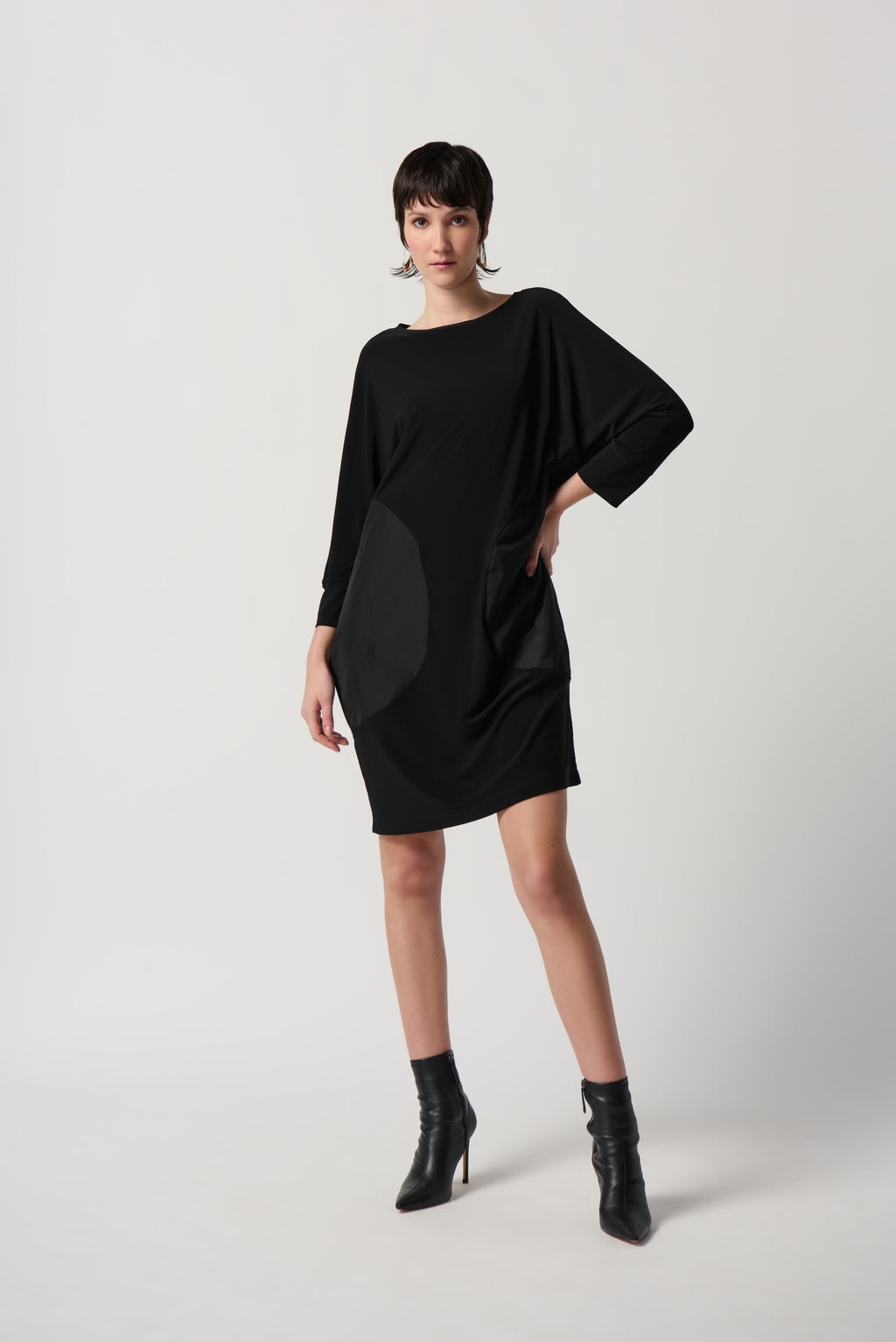Vestido holgado negro 234159