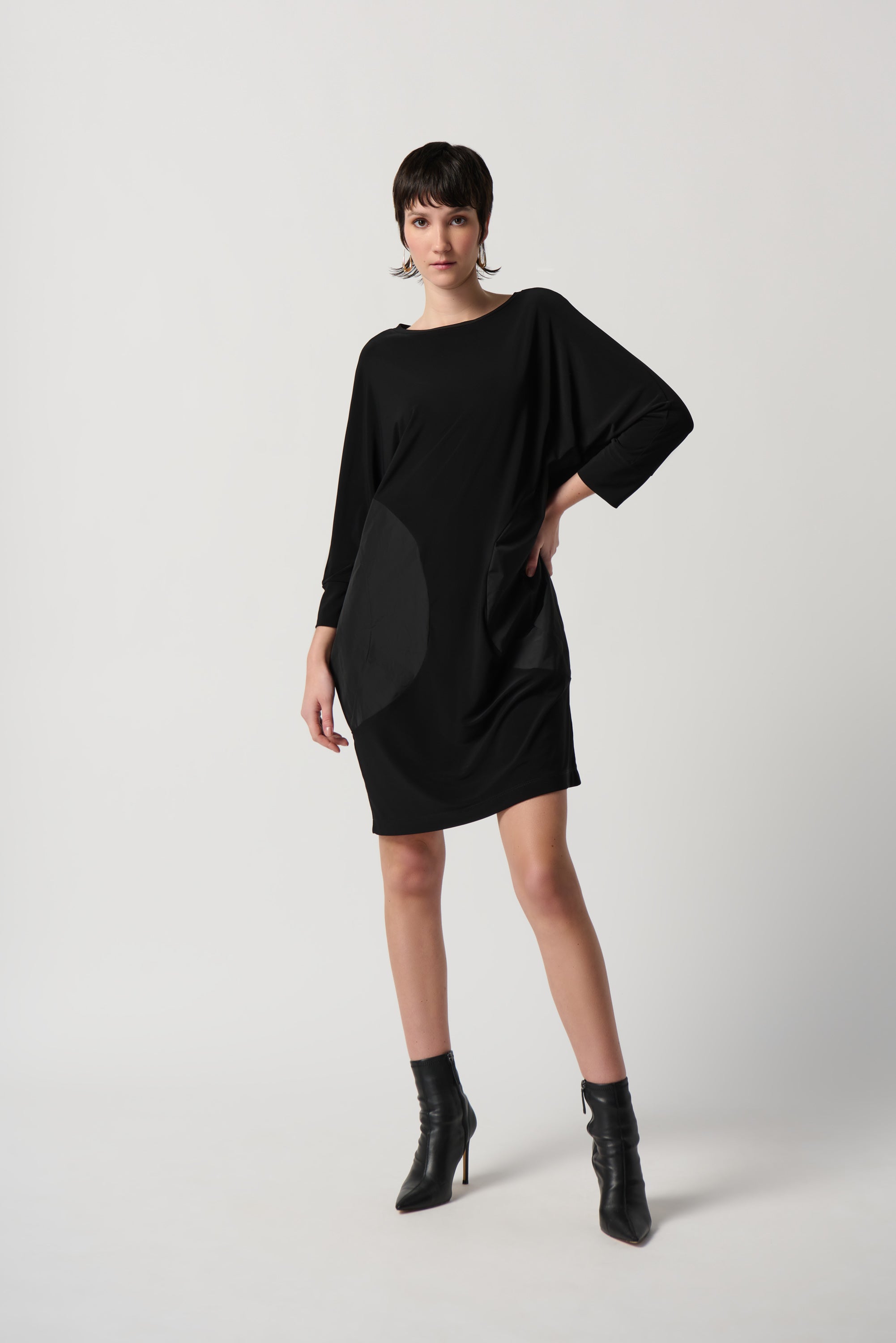 Vestido holgado negro 234159