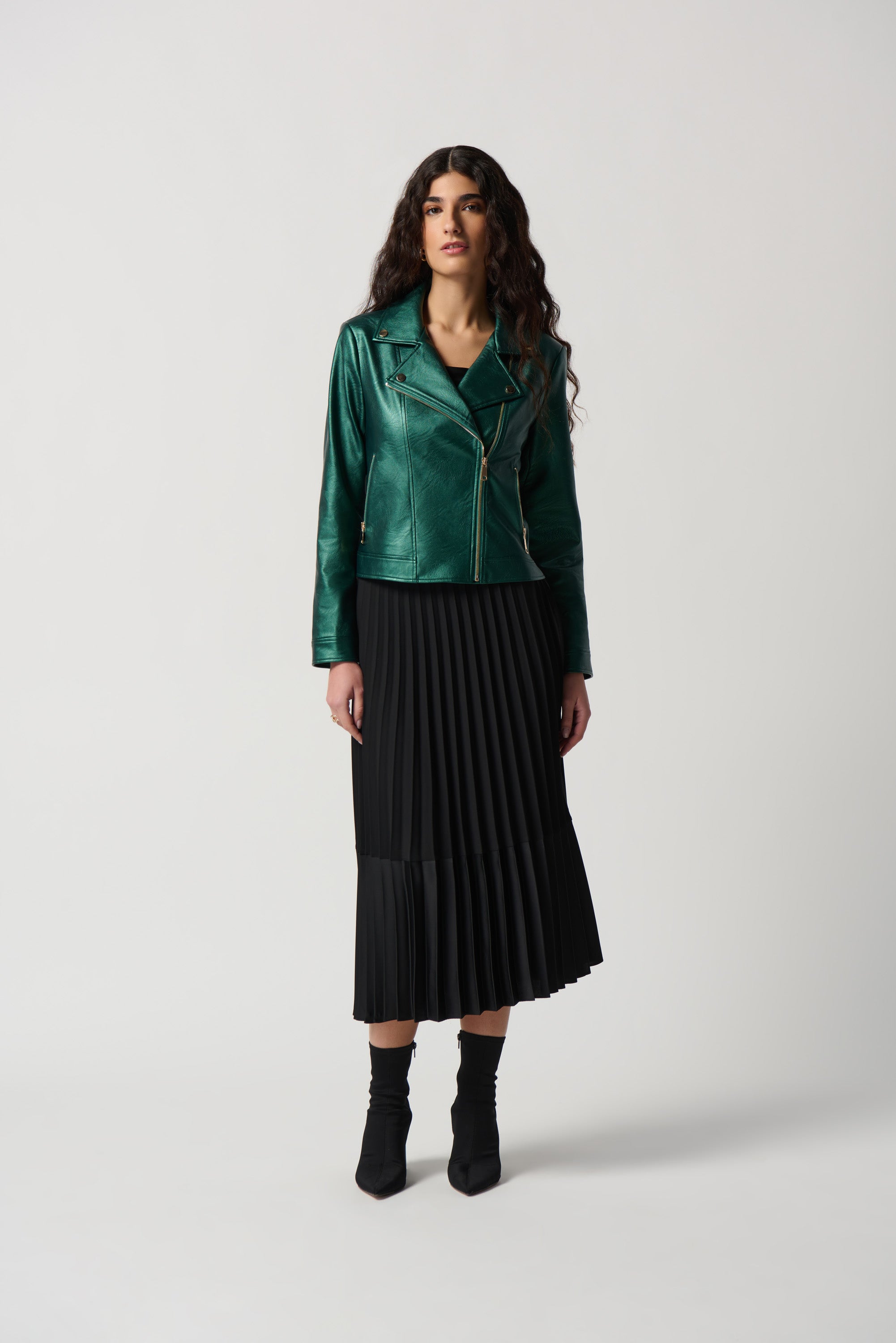 Chaqueta motera verde metalico 234902