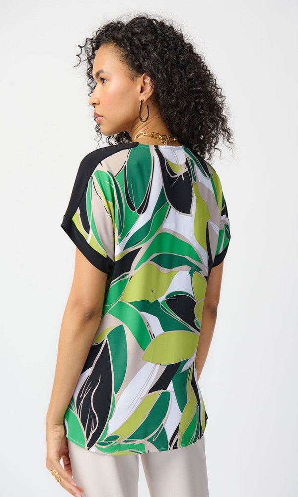 Blusa estampado tropical escote en  cuello v 241175 Joseph Ribkoff