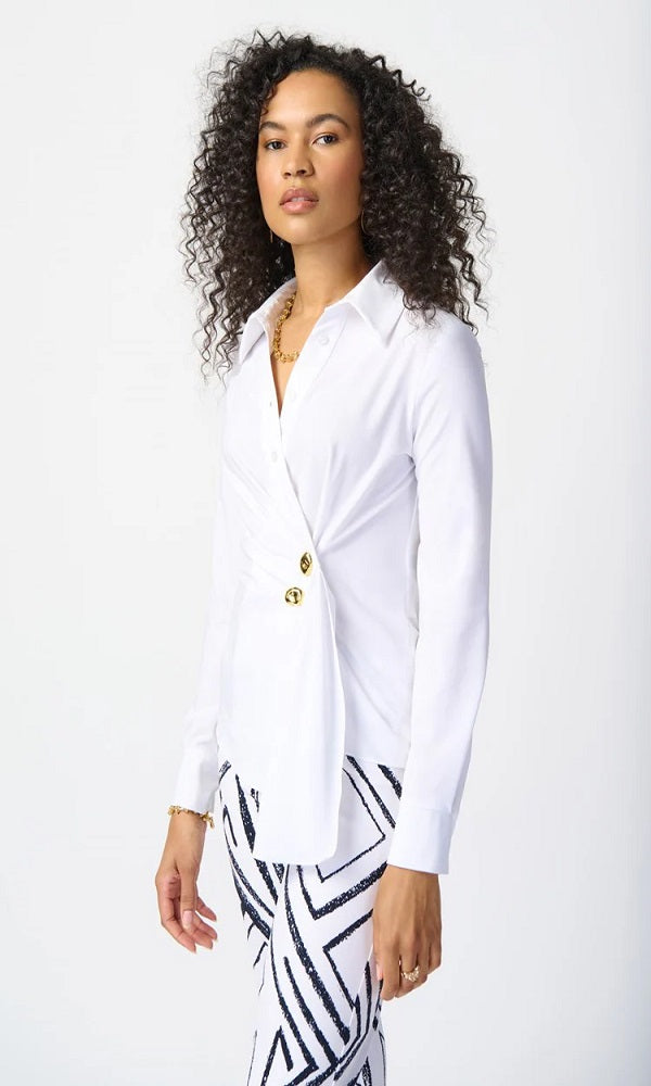 Blusa cruzada con botón dorado 241181 Joseph Ribkoff