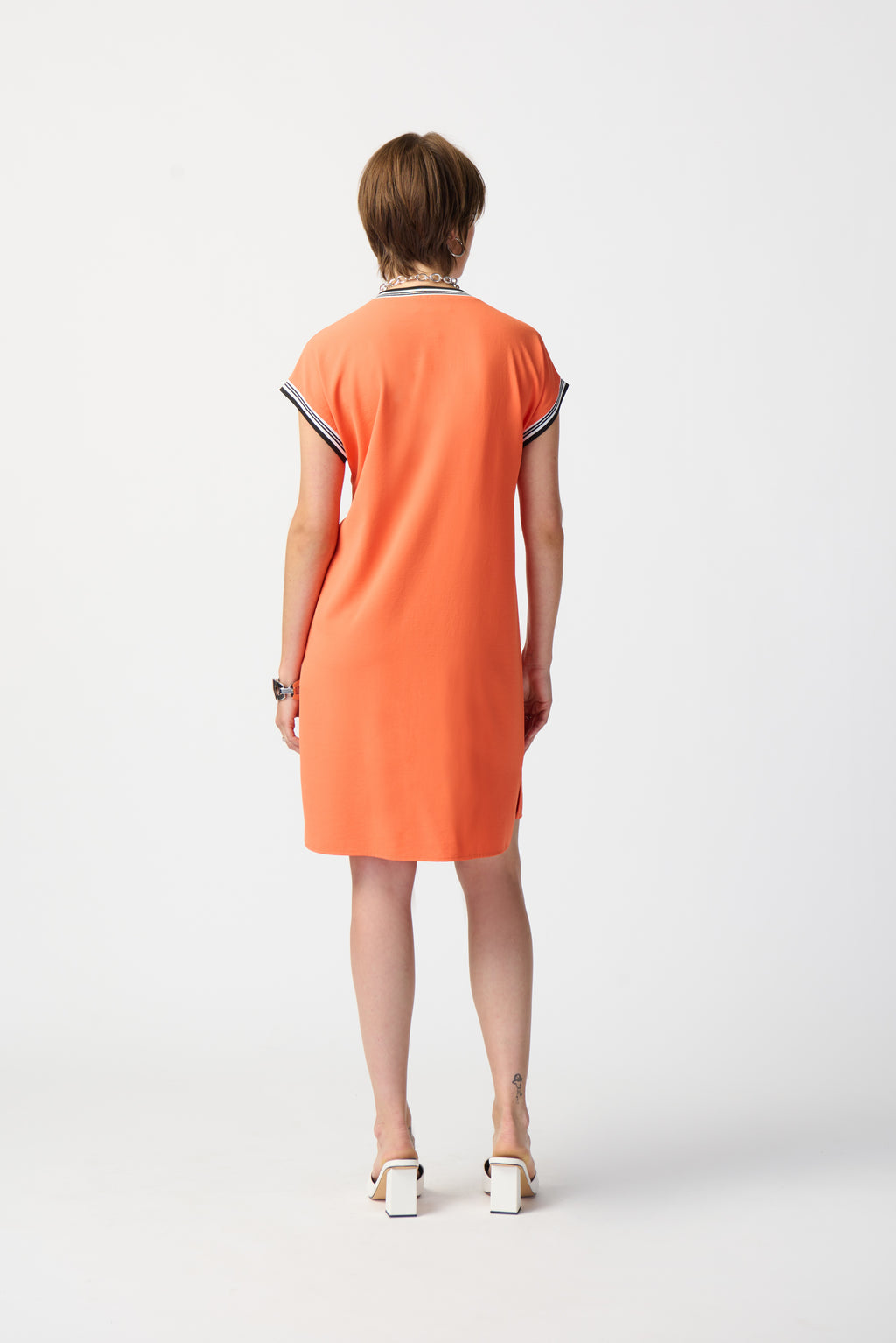 Vestido con cierre mandarina 241235