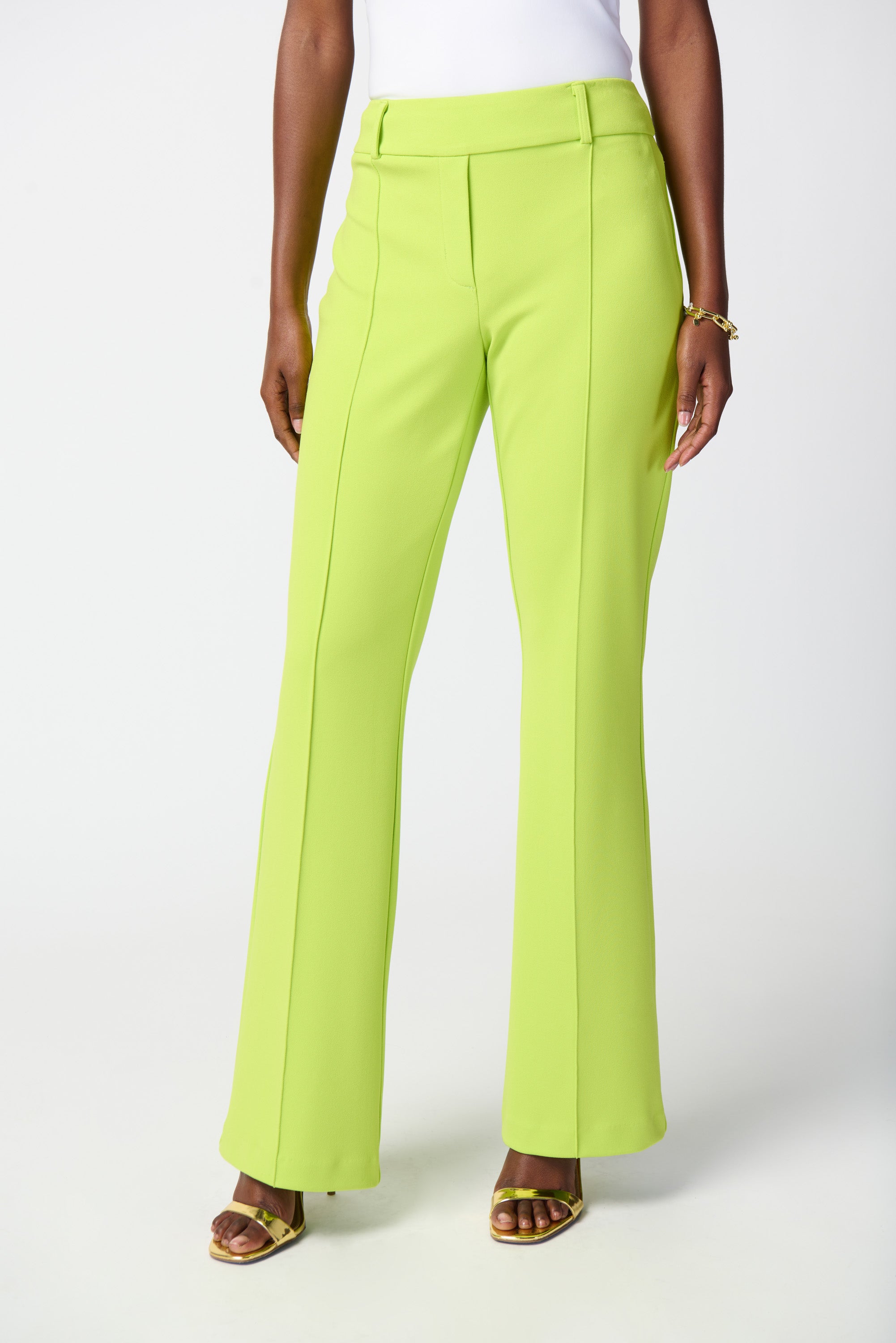 Pantalón acampanado verde limón 241248