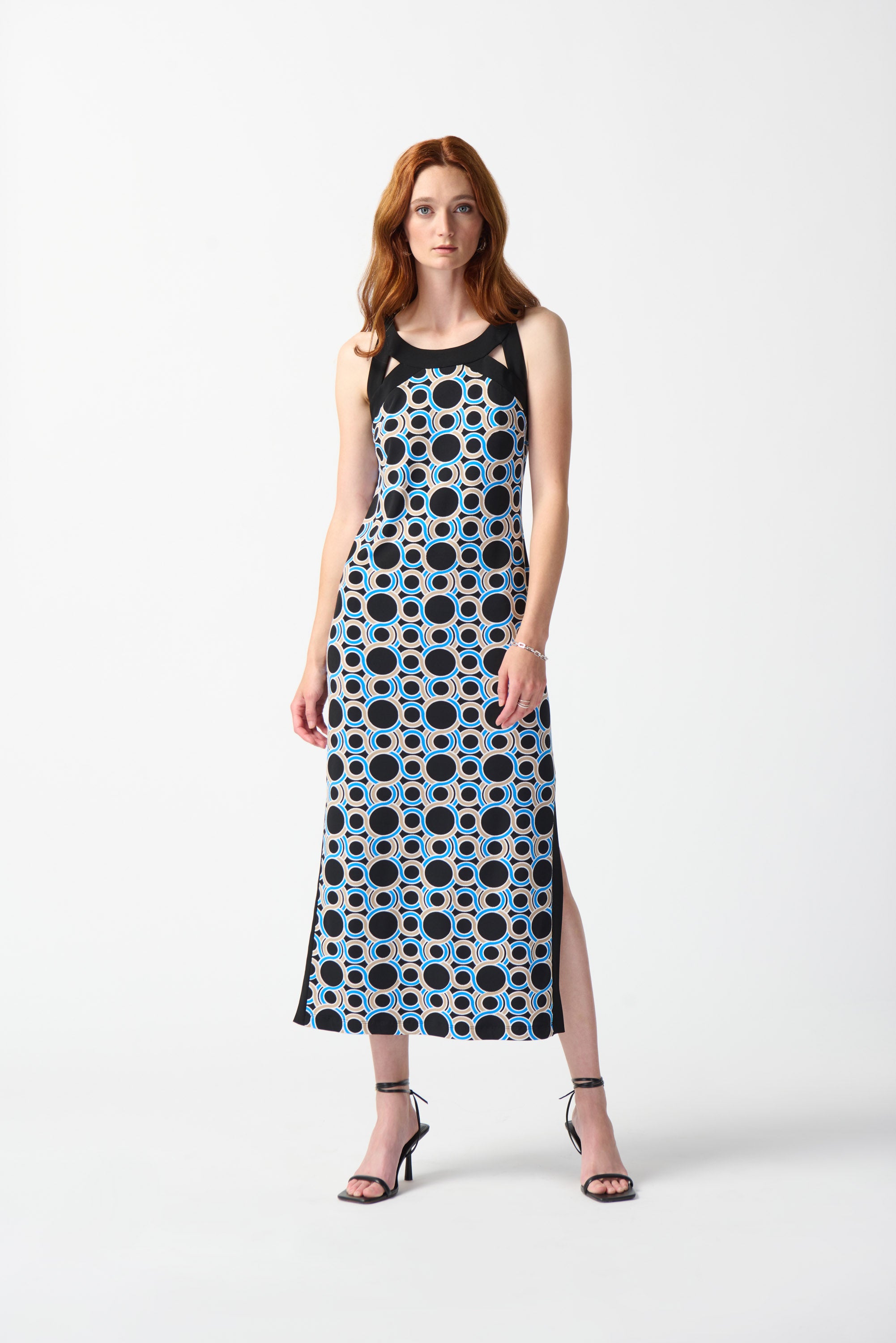 Vestido maxi con estampado geometrico 242080