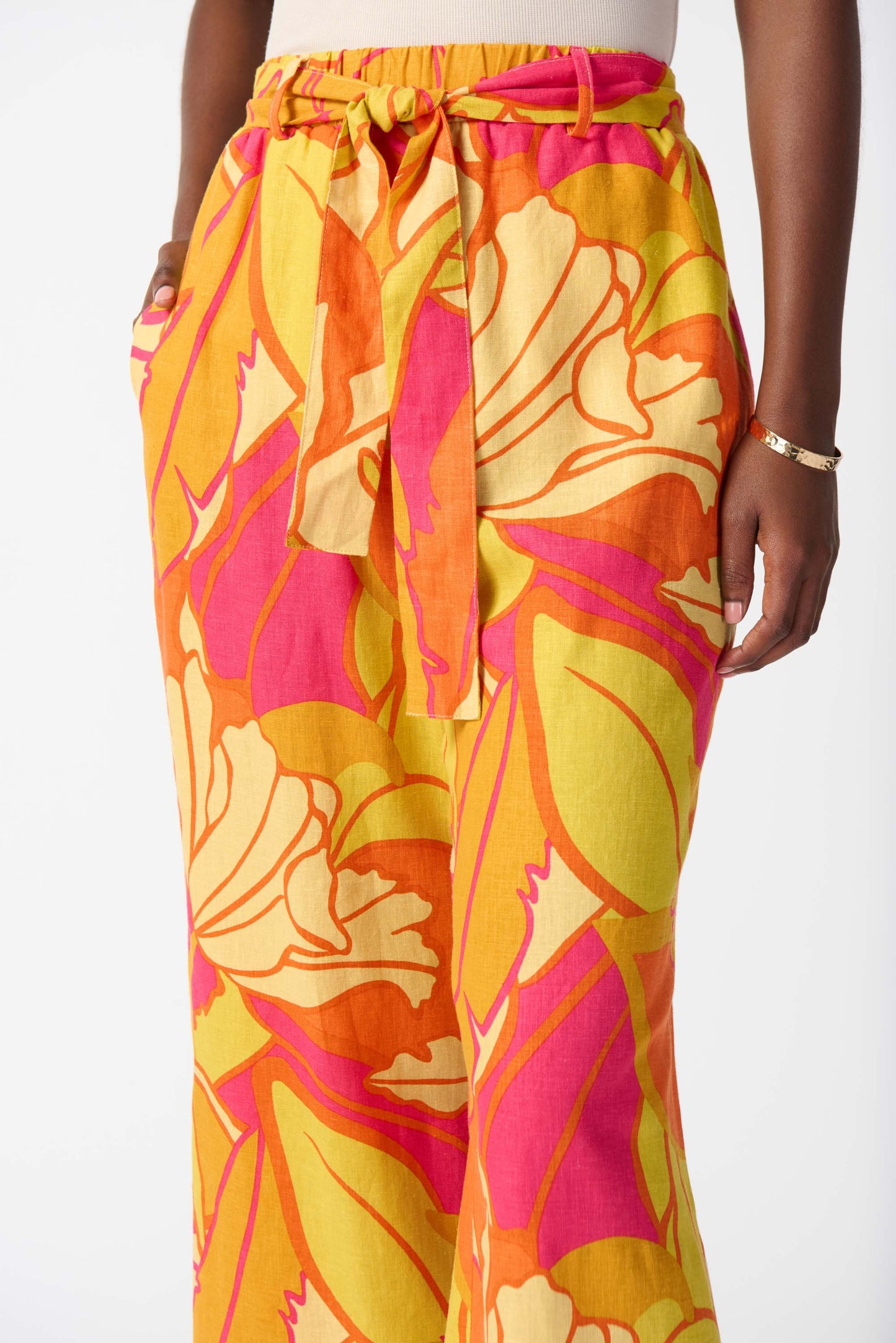 Pantalones crop de pierna ancha en mezcla de lino 242910