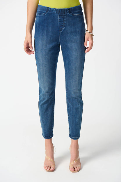 Jeans ajustados con pretina elastica 242924