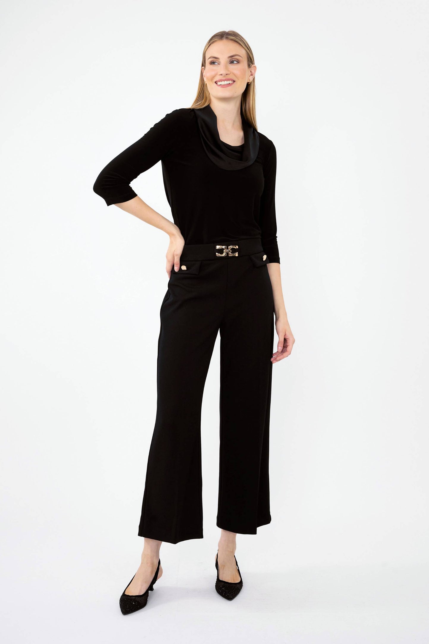 Pantalón de tiro alto con hebilla dorada negro 243055