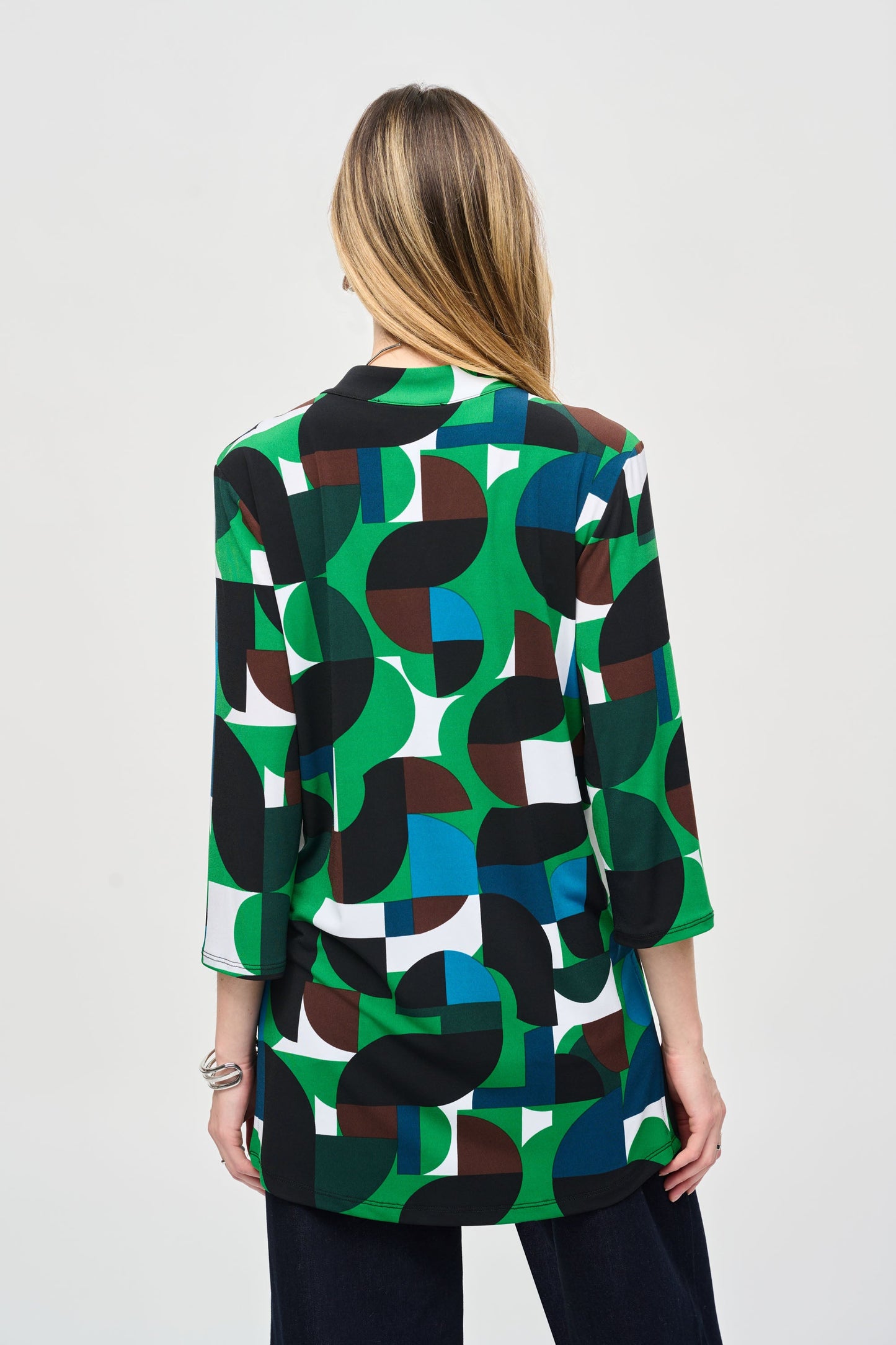 Blusa con estampado abstracto 243186