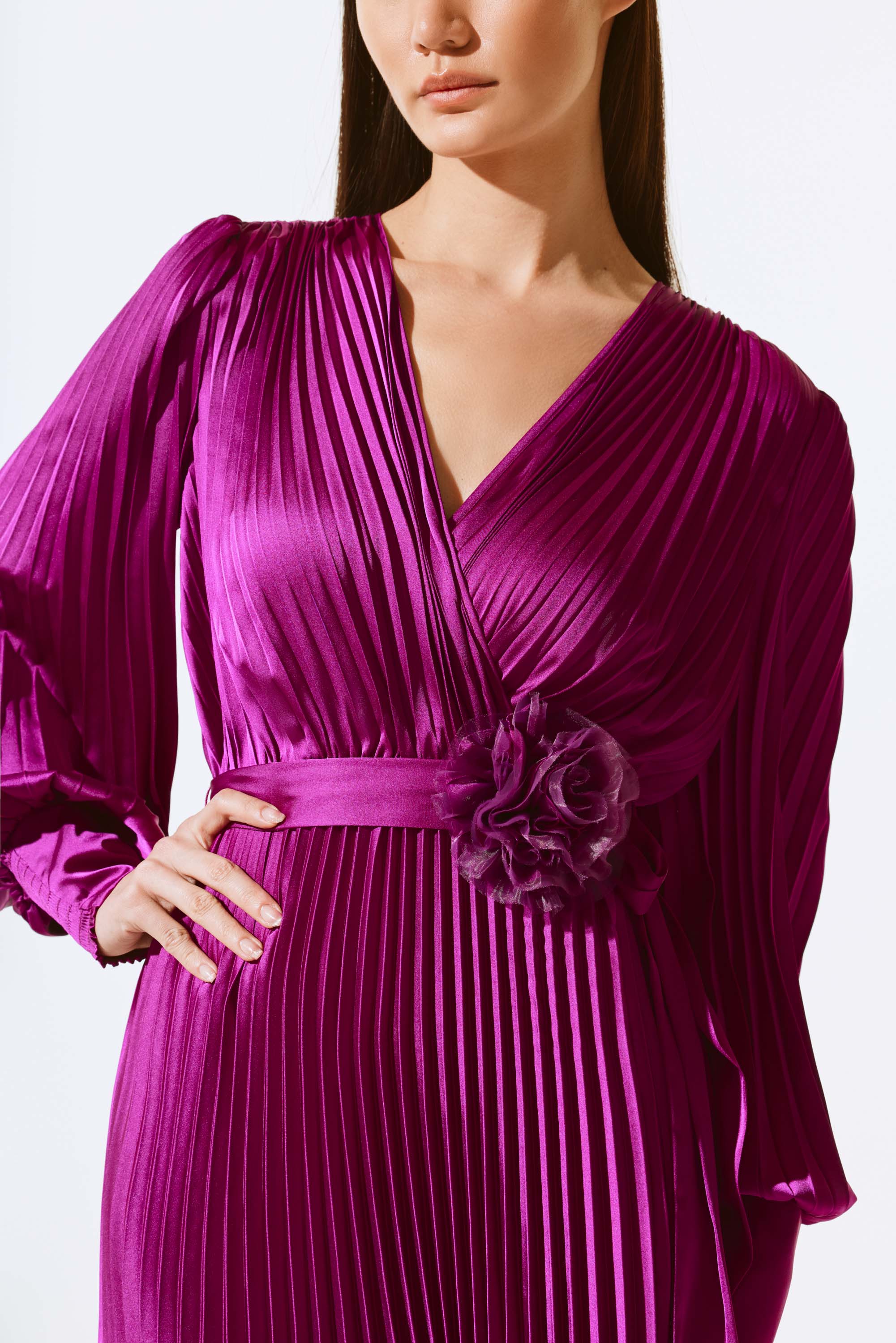 Vestido cruzado plisado 243771X