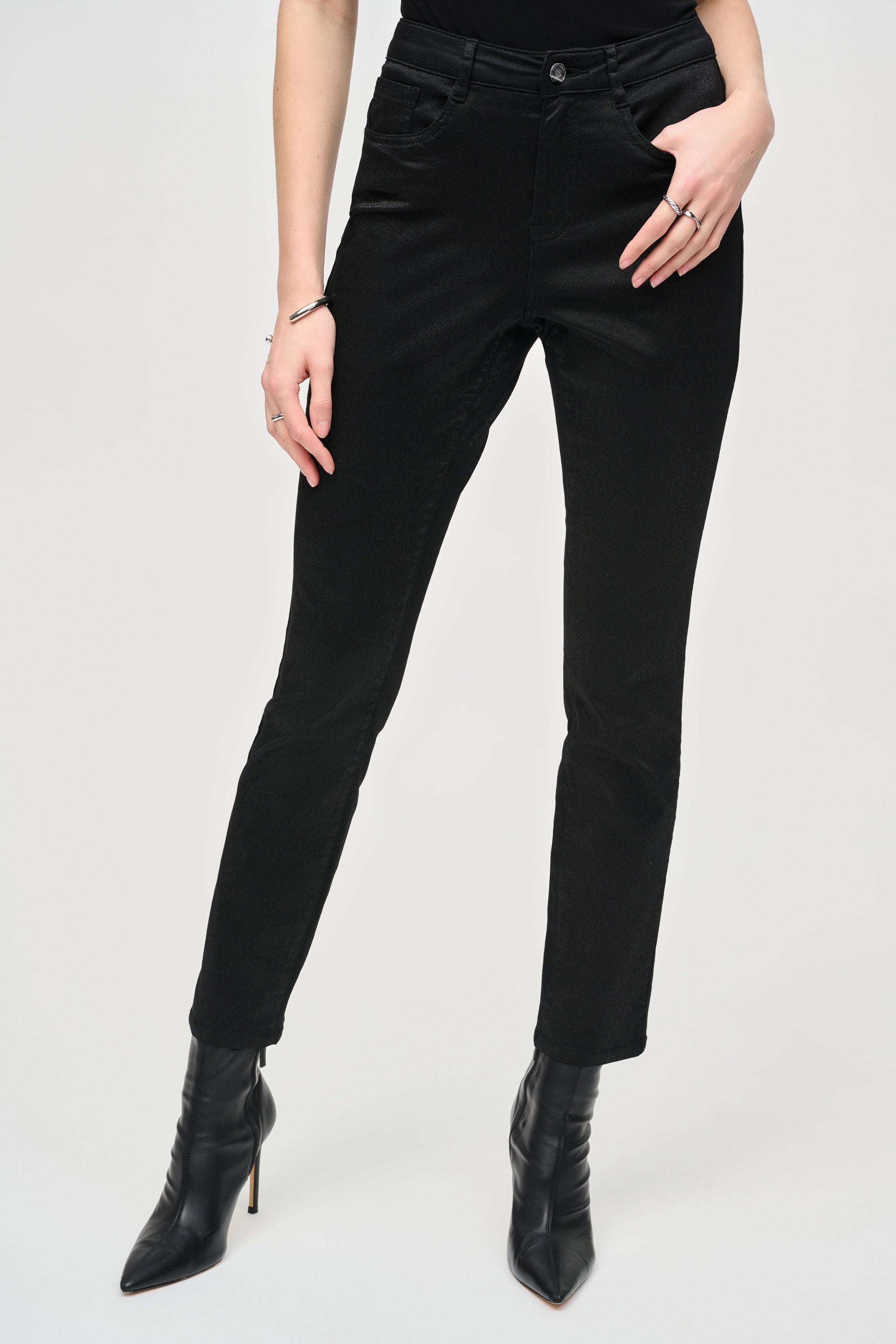 Pantalón brillosos con tiro alto 243959