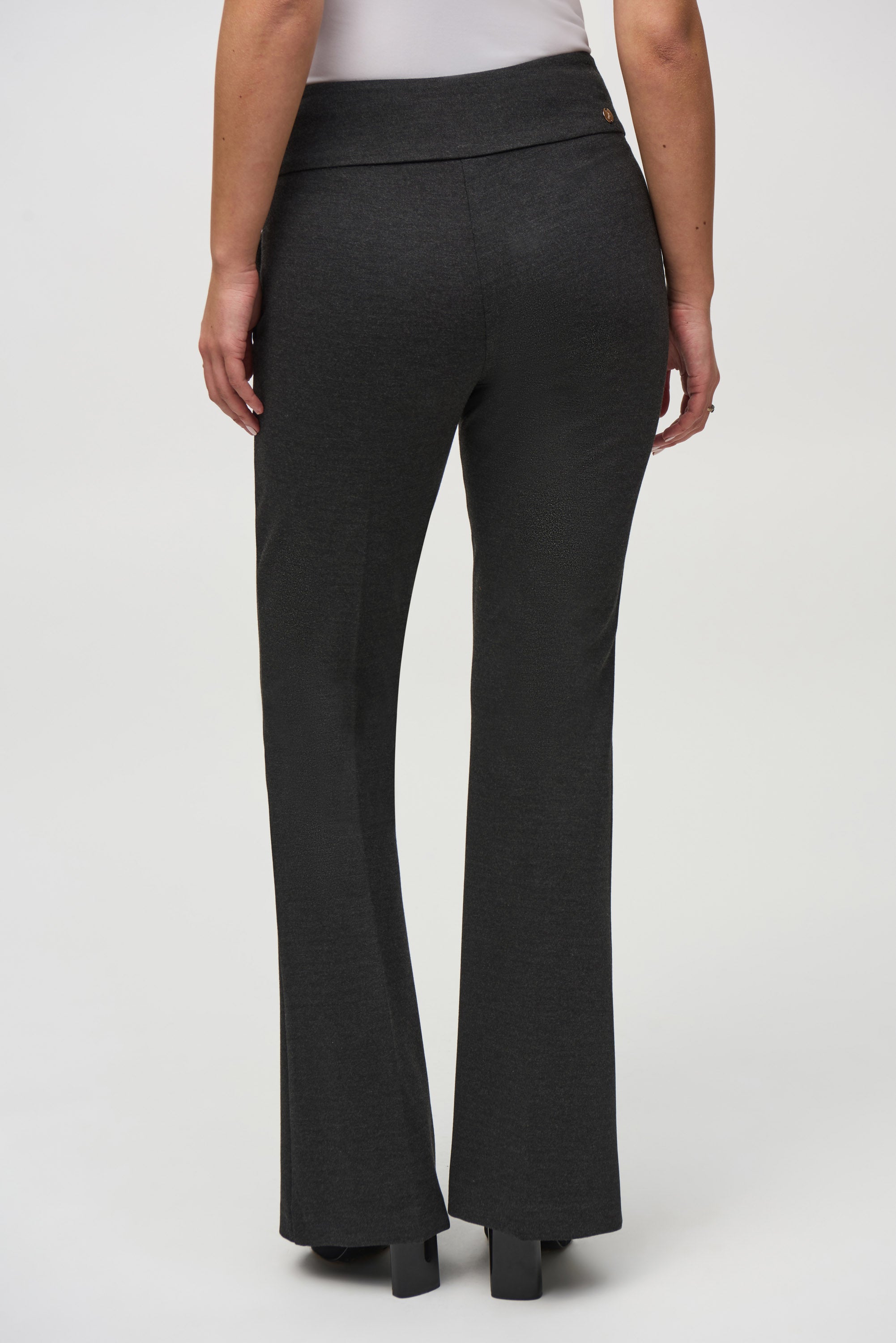 Pantalón acampanado 244008