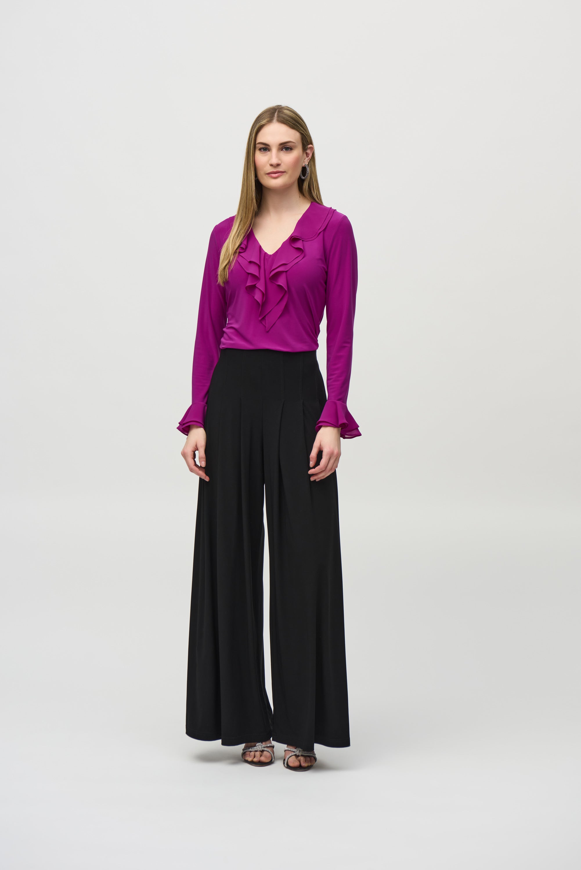 Blusa de manga larga con volantes 244096
