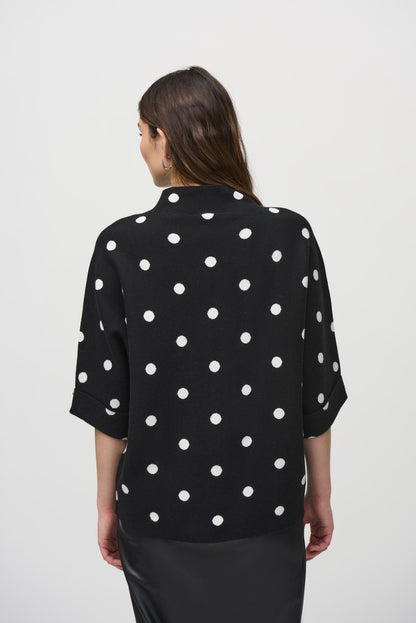 Blusa de punto con estampado lunares 244936