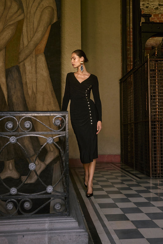 Blusa cruzada con botones metálicos negro 253140