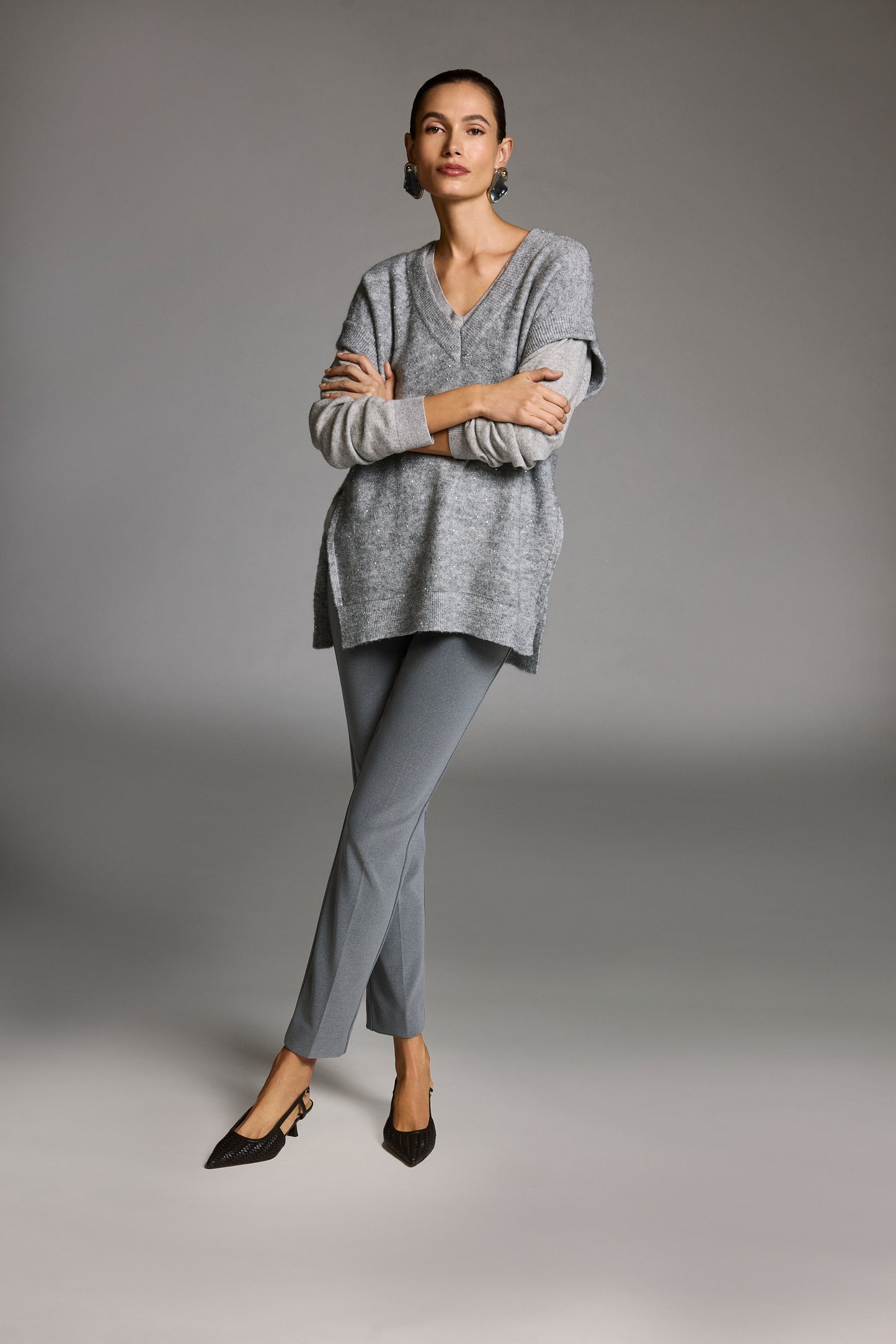 Jersey con escote de pico de lana gris claro 253967 LG