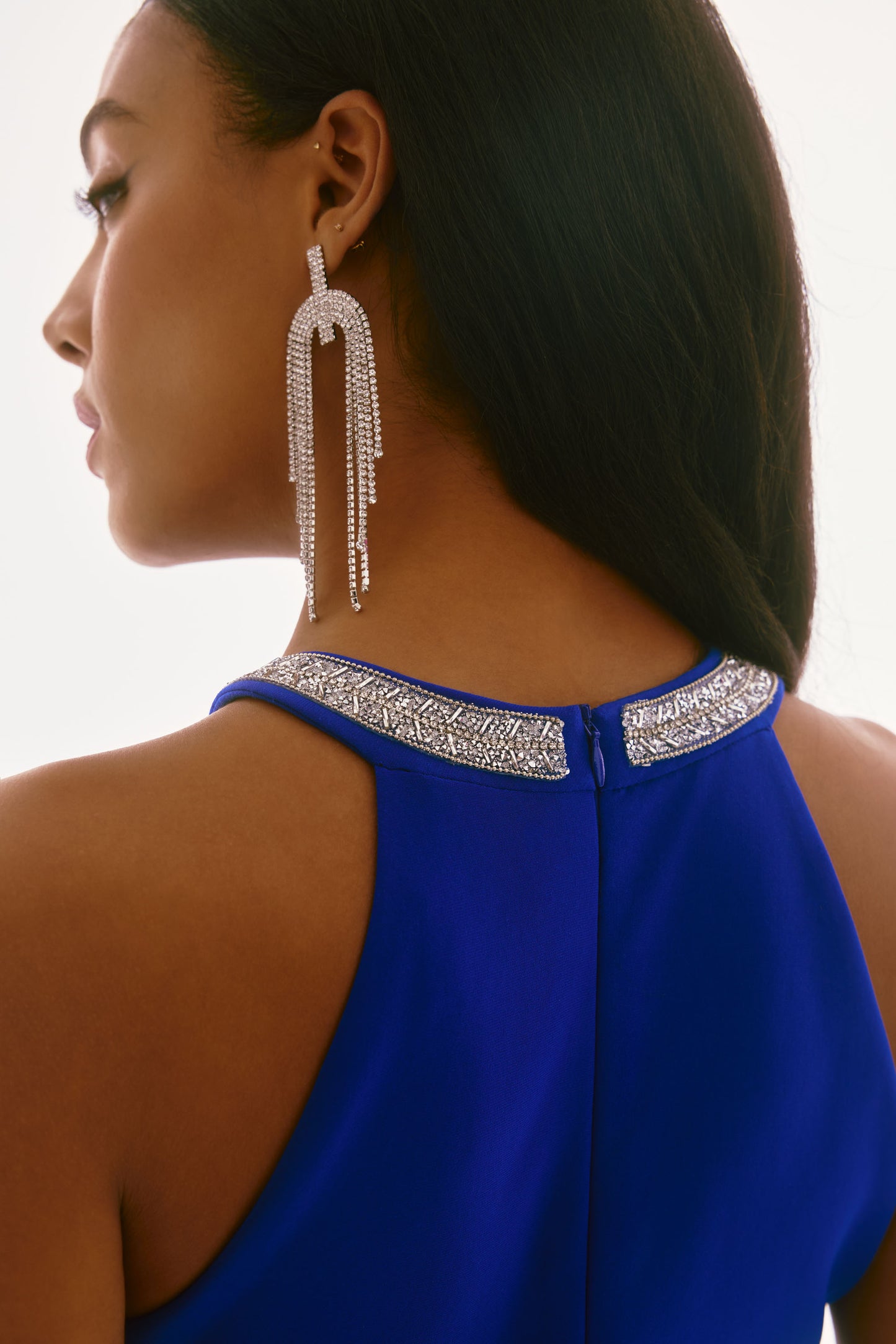 Vestido con cuello halter azul zafiro 251709 | Signature