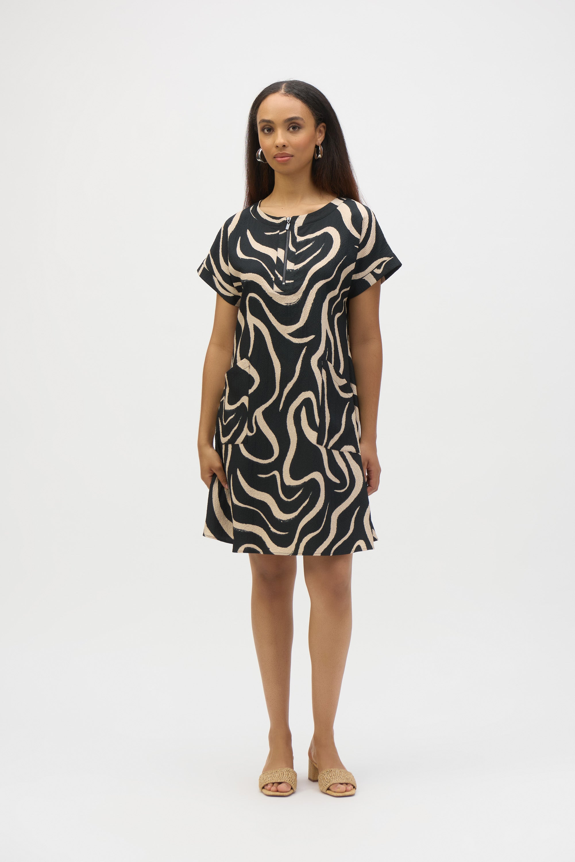 Vestido de línea A con estampado abstracto 252205