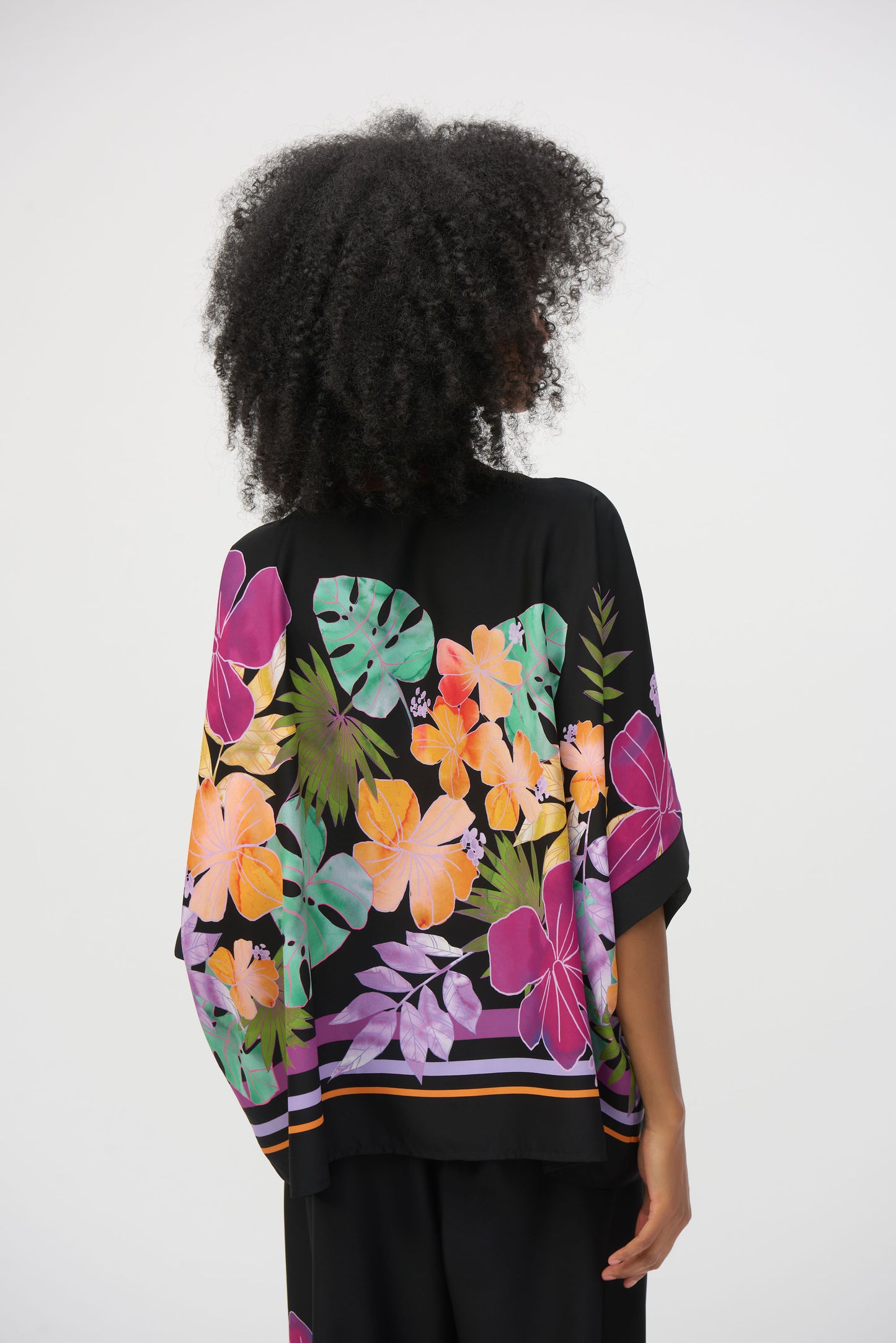 Blusa boxy con estampado floral 252218