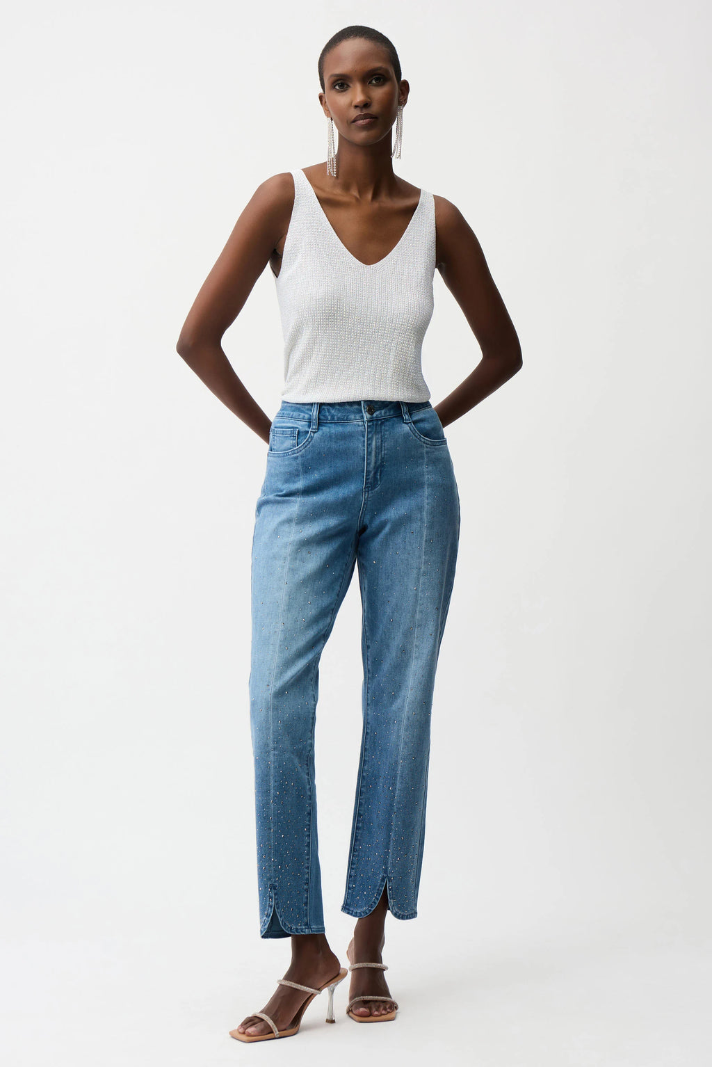 Blusa sin mangas metalizada con pedrería blanco 252915S2